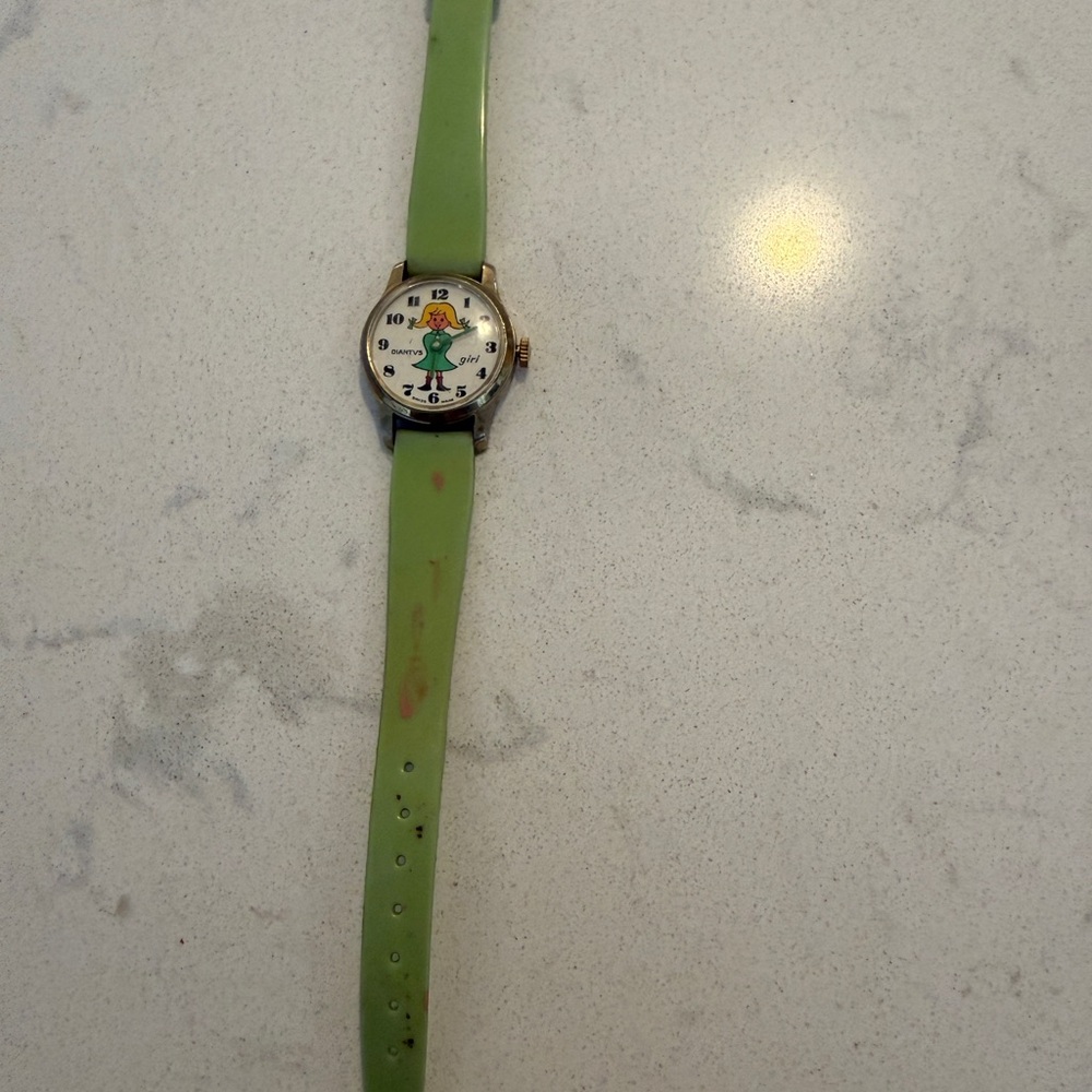 Vintage wind-up Diantus Girl Character Green Watch for Repair.